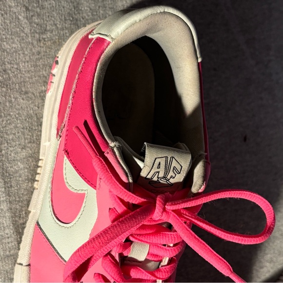 Nike Air Force 1 Pixel Women's 8.5 Pink and White Athletic Shoes - Picture 8 of 12